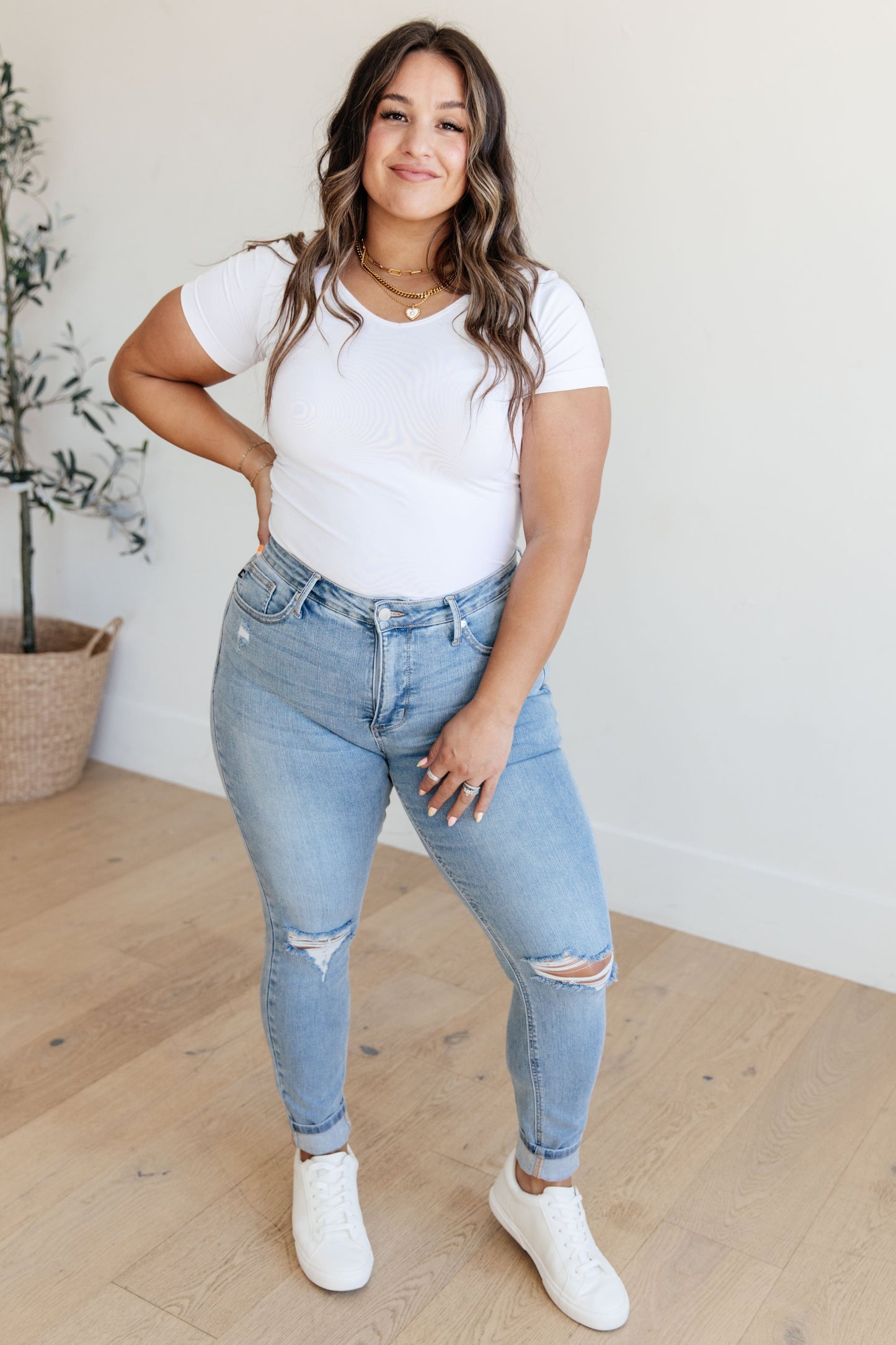 Judy Blue Eloise Mid Rise   Distressed Skinny Jeans